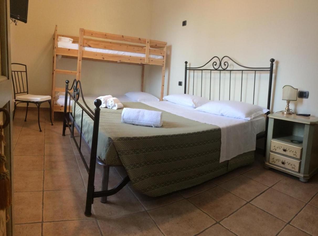 Bed and Breakfast Il Castagno Монтемонако Екстер'єр фото